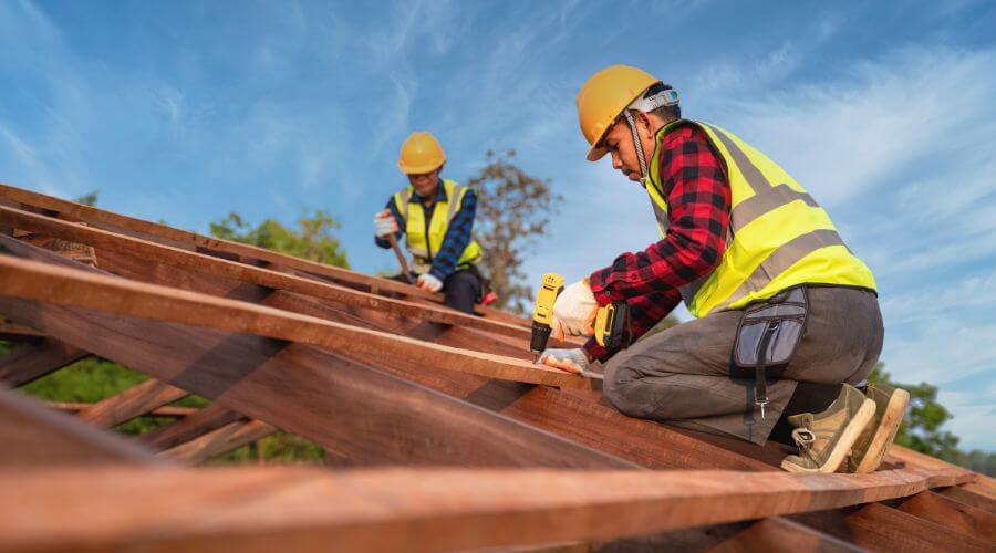 Expert new roof installation services in Aplington, IA